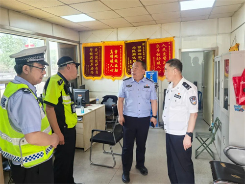 【节日我在岗】返程见警| 张春生副市长深入一线督导检查 确保“五一”返程道路平安畅通