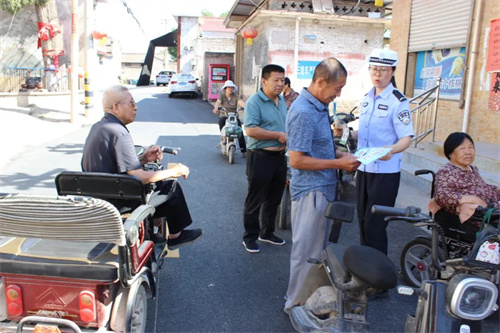 【夏季交通安全宣传】拒绝“黄牛”黑中介，侯马交警筑牢农村交通安全防火墙(图4)