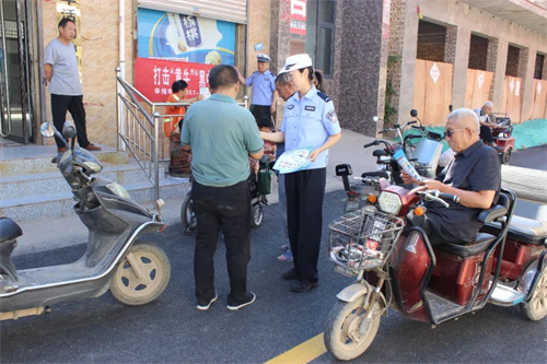 【夏季交通安全宣传】拒绝“黄牛”黑中介，侯马交警筑牢农村交通安全防火墙(图3)