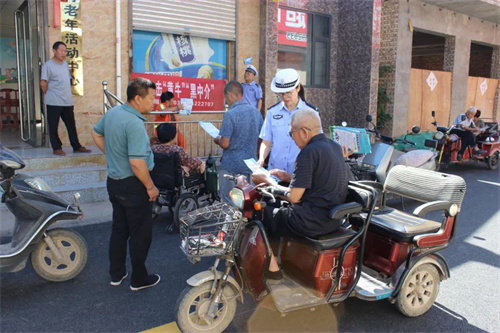 【夏季交通安全宣传】拒绝“黄牛”黑中介，侯马交警筑牢农村交通安全防火墙