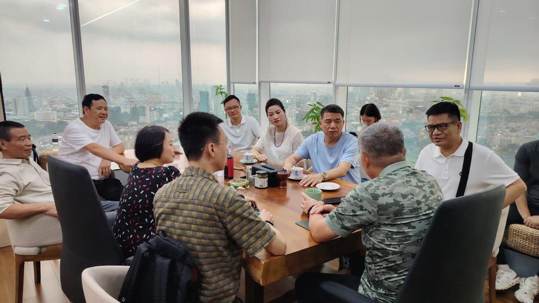 印尼共工新闻社龚全元社长率浙江樟和钢构集团考察团拜访印尼万信达产业园总部