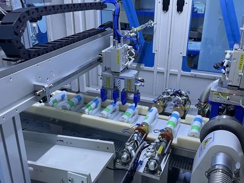 丰日钠离子汽车启动电池 澎湃动力启动无忧