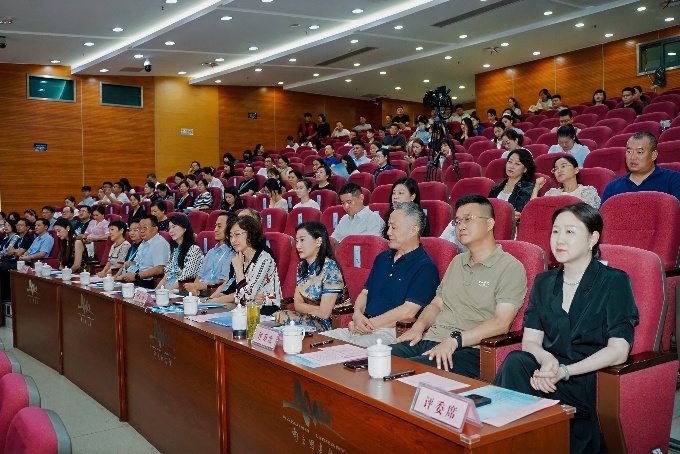 长江读书节第六届讲书人大赛总决赛在南京收官