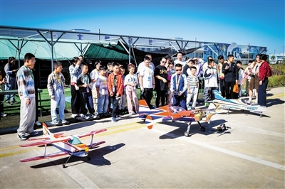 山西大同：“低空启航 强基筑梦”科普活动举行