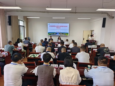 山西灵丘县民营企业家综合素质提升培训班在云南大学圆满结业