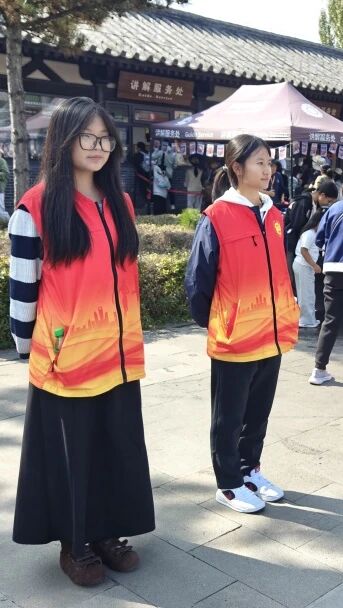 节日我在岗丨山西大同云冈区青年志愿者协会联合开展云冈石窟景区志愿服务活动