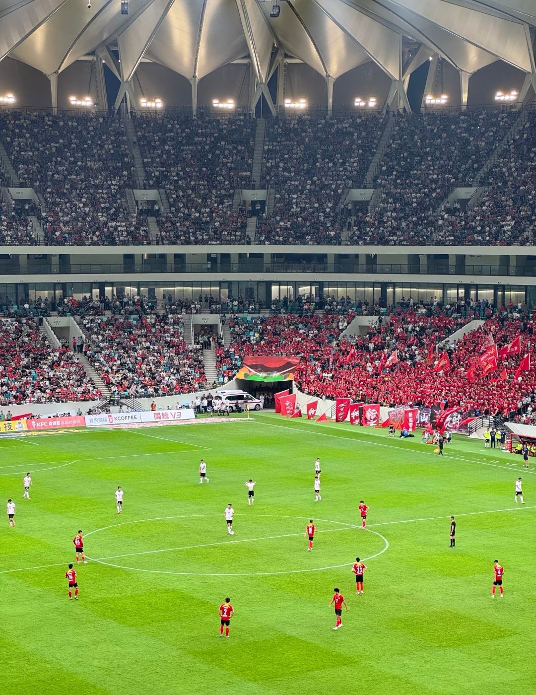 苏超男儿绿茵激战