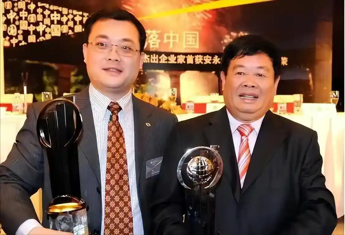 福耀玻璃：曹德旺辞去董事长职务，选举曹晖为新董事长