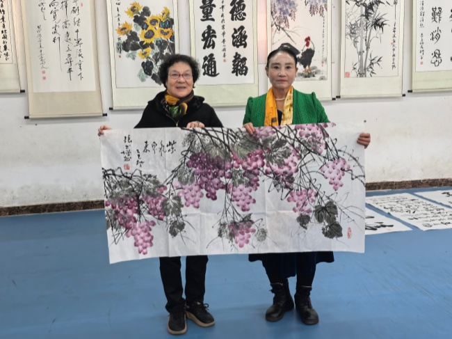 陈香梅世界艺术家协会书画笔会在京举行 17位名家挥毫共绘艺术盛宴(图14)