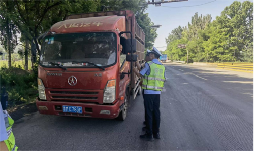 【节日我在岗】假期收官不松懈，侯马交警全力守护道路安全
